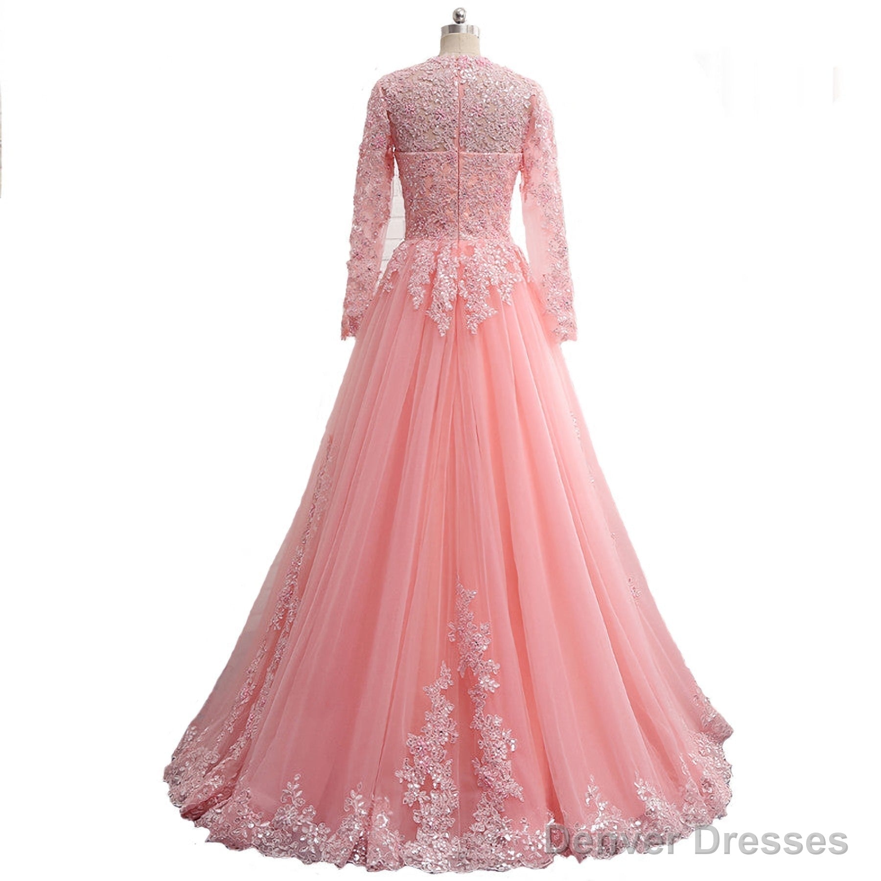 of Appliques long neck O a line long veils Evening Dresses