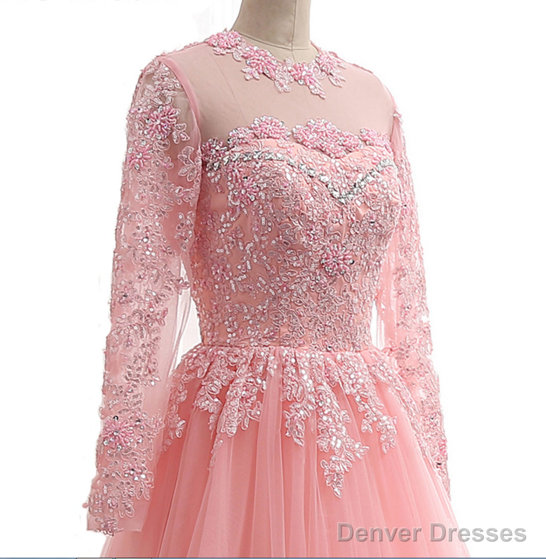 of Appliques long neck O a line long veils Evening Dresses