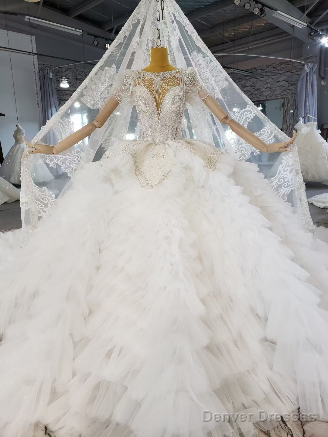 Puff Tulle Tiers Short Sleeve Beading Wedding Dress With Long Train Main image