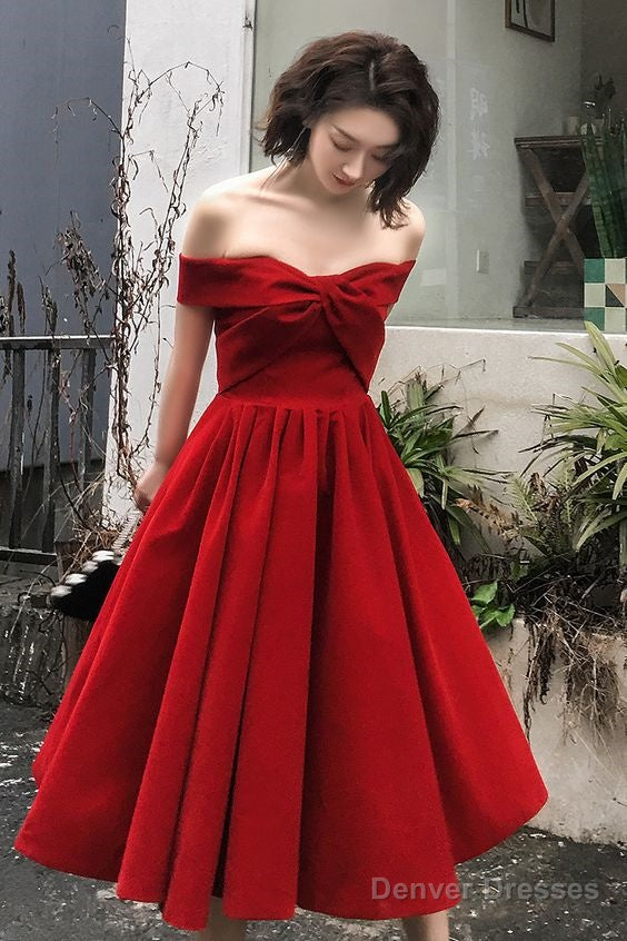 Red Velvet Sweetheart Simple Knee Length Wedding Prom Dress Main image