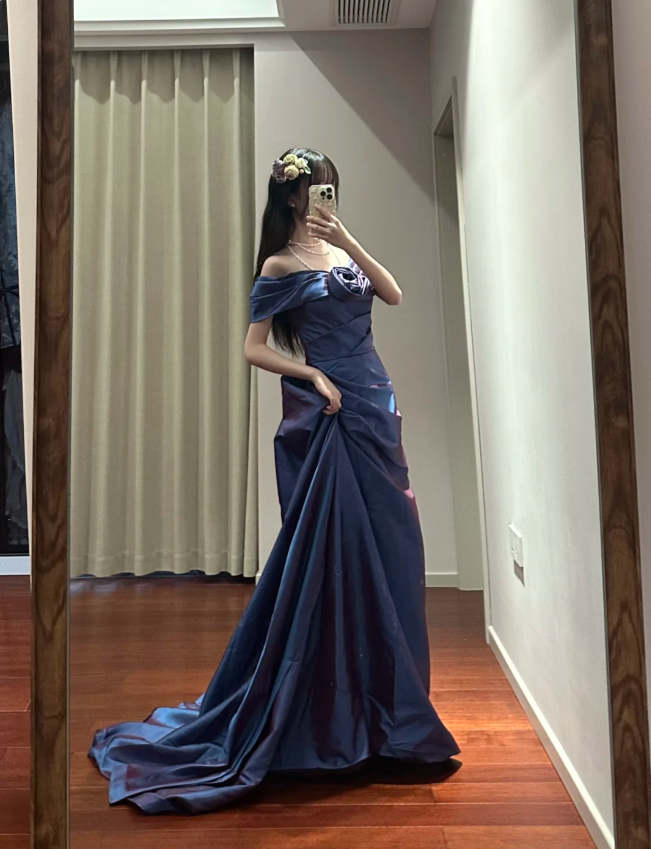 Retro Elegant Blue-Purple Off-Shoulder Hand-Pleated Satin Prom Dress Evening Dress