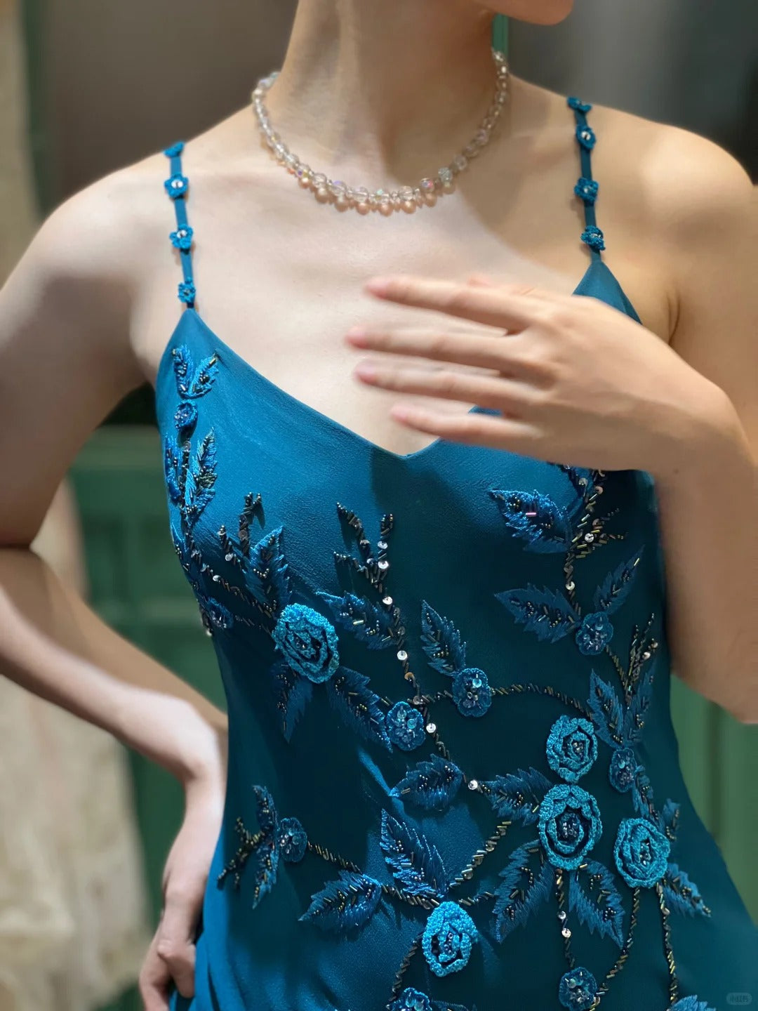 Retro Elegant Peacock Blue Irregular Deep V Halter Embroidered Chiffon Prom Dress Evening Dress