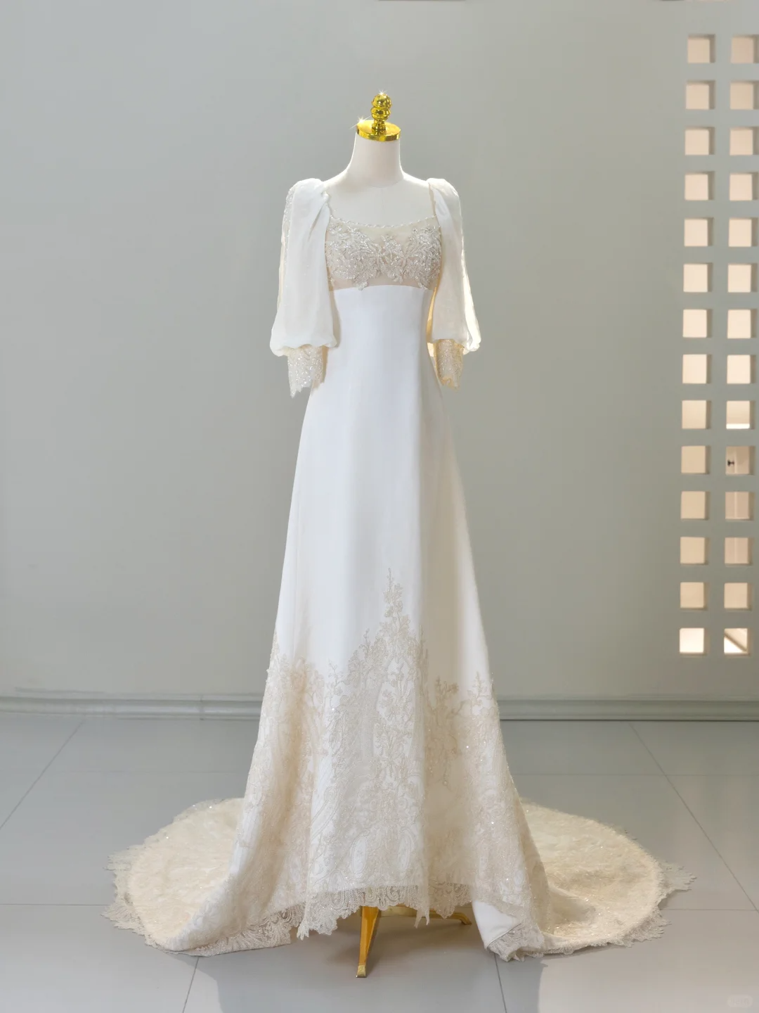 Romantic Wedding Gown Bridal Dress A Line Square Neck Satin Wedding Dress Ivory Wedding Dresses Modest Wedding Gowns Main image