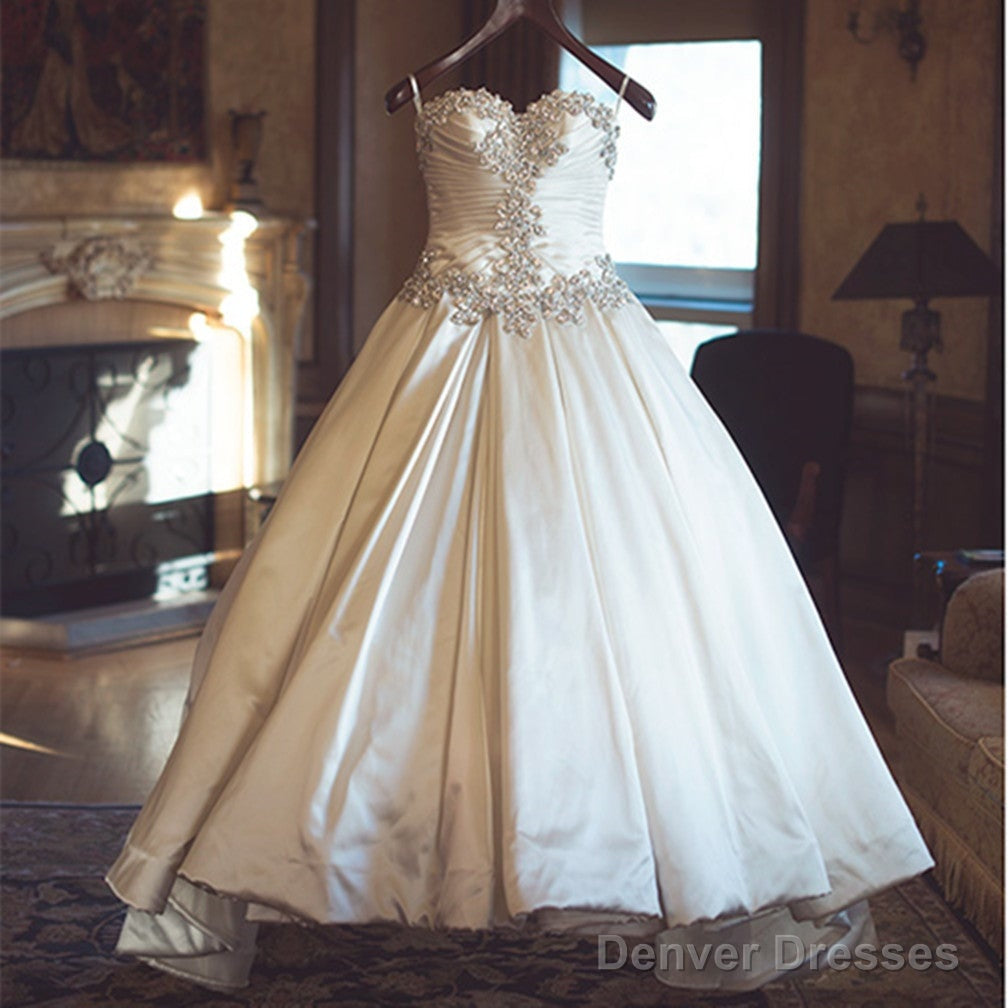 Royal Style Ivory Taffeta Sweetheart Wedding Dresses Ball Gowns Main image