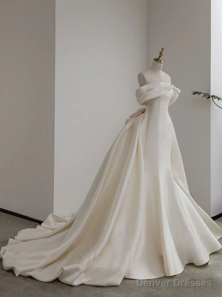 Elegant Ivory Wedding Dresses with Detachable Train Mermaid Bridal Gowns Secondary image