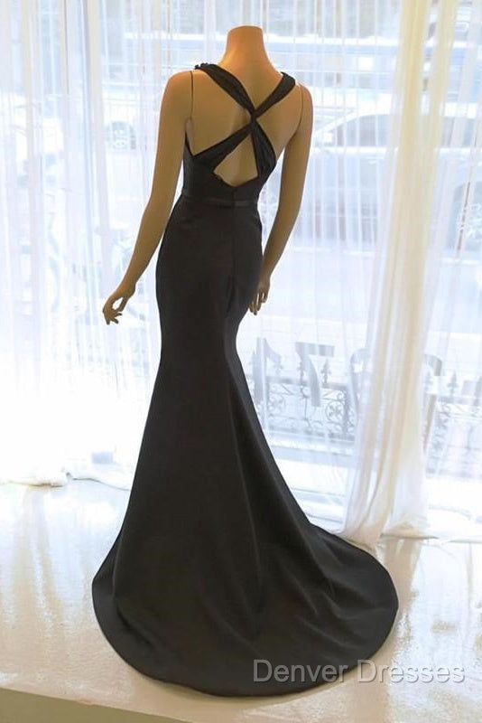 Scoop Neck Long Black Satin Mermaid Evening Dress Secondary image