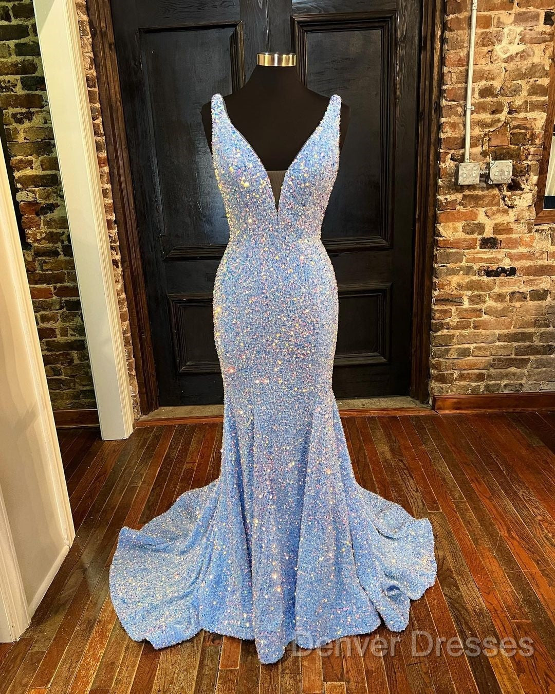 Sequin White Iridescent Formal Dress Cheap V Neck Sleeveless Prom Dress Uk