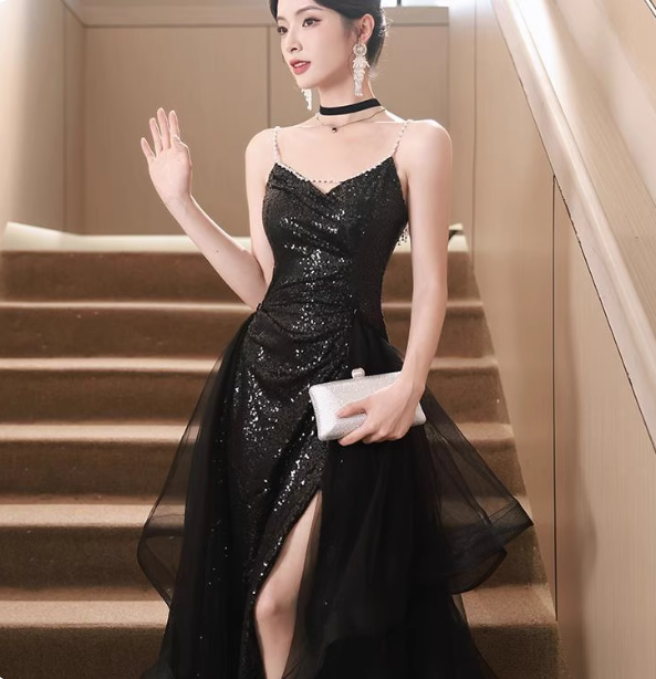 Sexy Black Spaghetti Strap V-Neck Split Sequined Tulle Long Prom Dress Evening Dress Main image