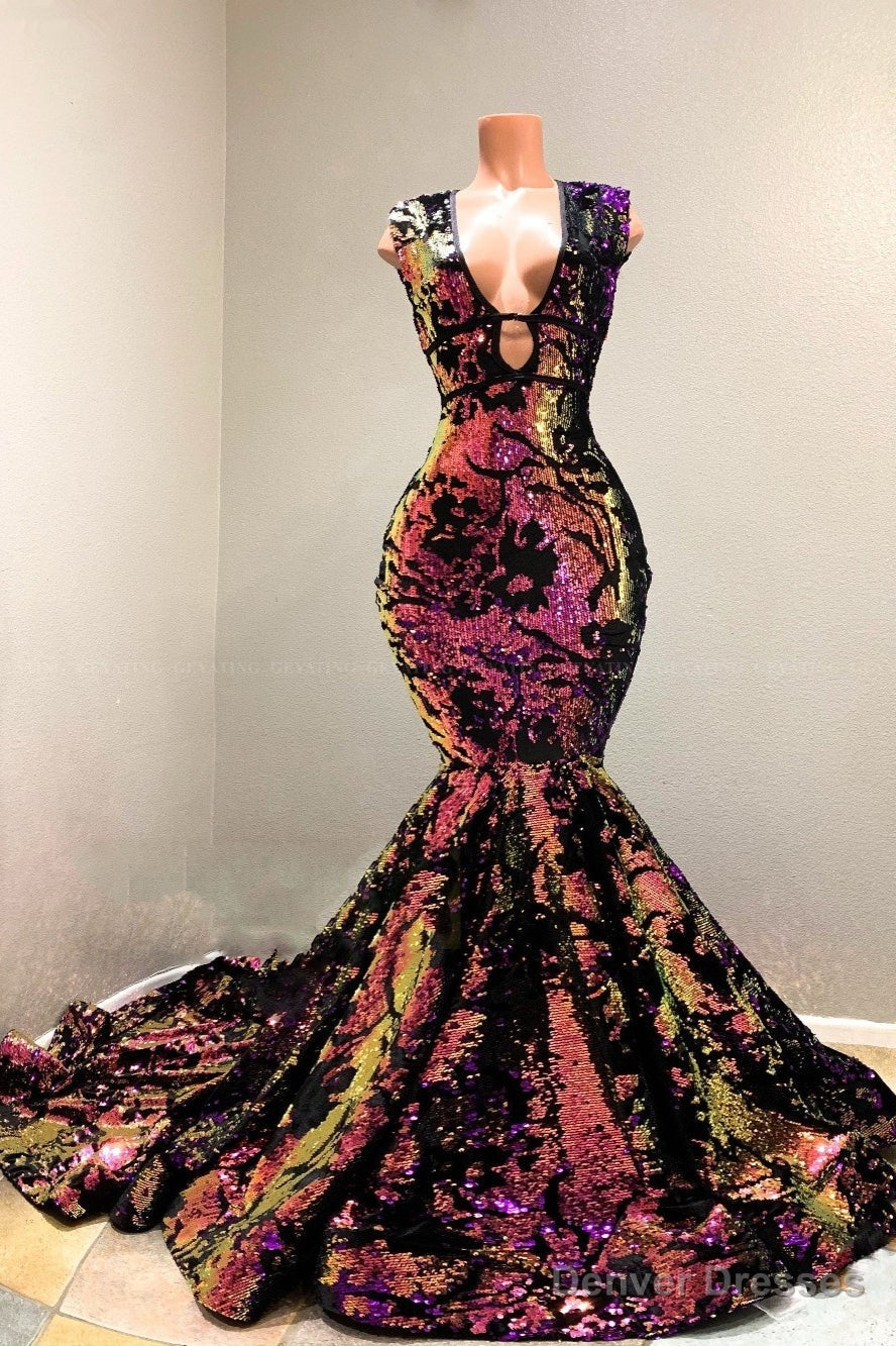 Sexy Deep V-neck Tulle Mermaid Prom Dress Sequins Long With Wide Straps Main image