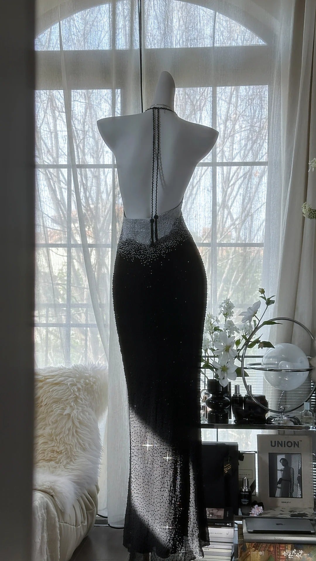 Sexy Halter Neck Backless Beaded Chiffon Black Mermaid Evening Gown Prom Dress Secondary image