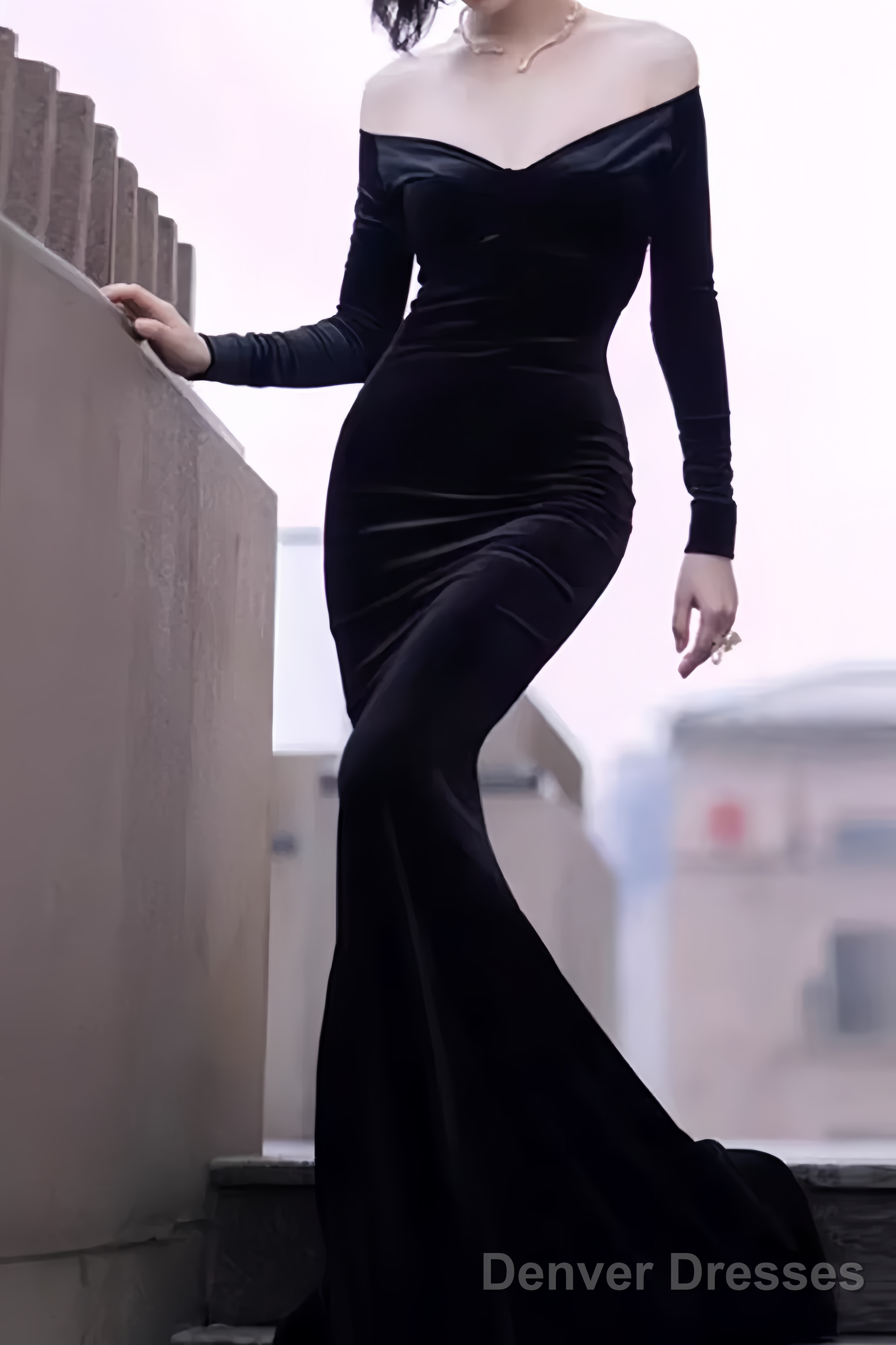 Sexy Mermaid Black Long Sleeves Velvet Prom Dresses Main image