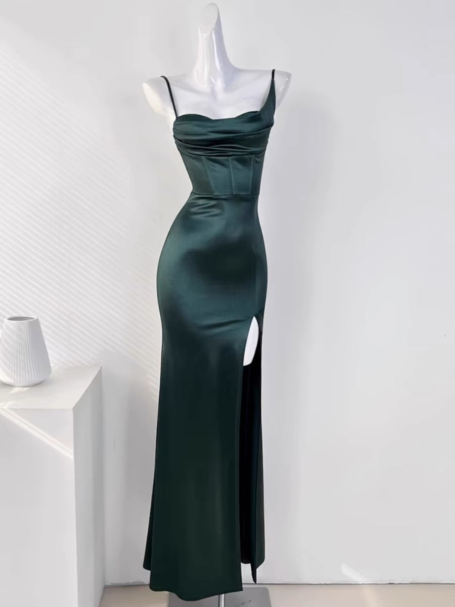 Sexy Mermaid Sleeveless Green Satin Long Prom Dress Main image