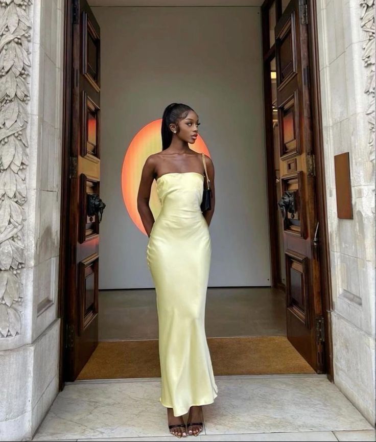 Sexy Mermaid Strapless Yellow Prom Dress 22th Birthday Outfits
