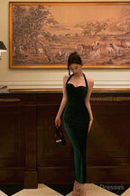 Sexy Sheath Halter Velvet Green Knee Length Prom Dresses Birthday Outfits