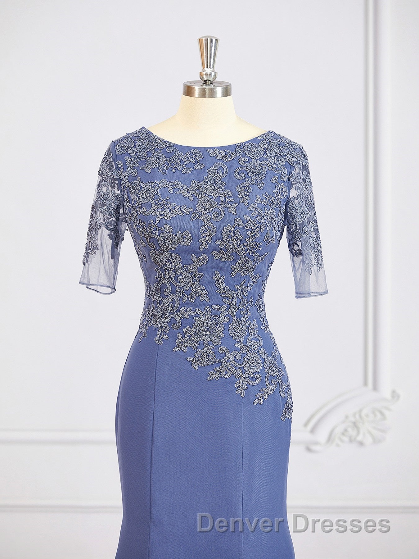 Sheath/Column Bateau Floor-Length Chiffon Mother of the Bride Dress With Appliques Lace