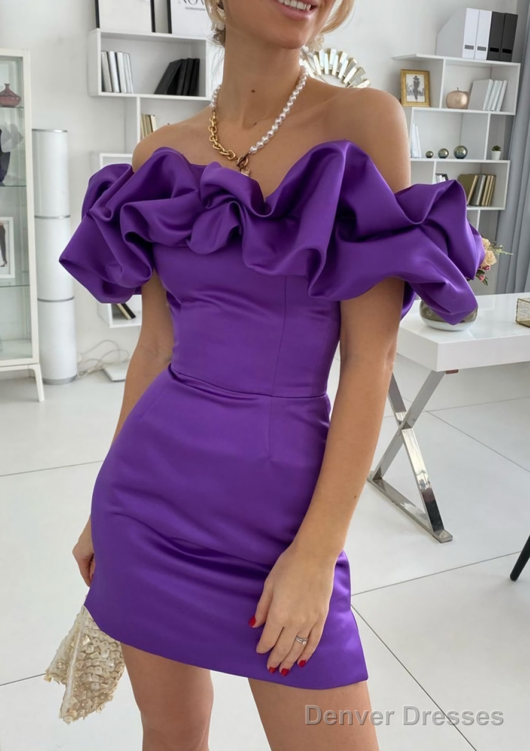 Sheath/Column Off-the-Shoulder Sleeveless Satin Short/Mini Homecoming Dresses With Ruffles