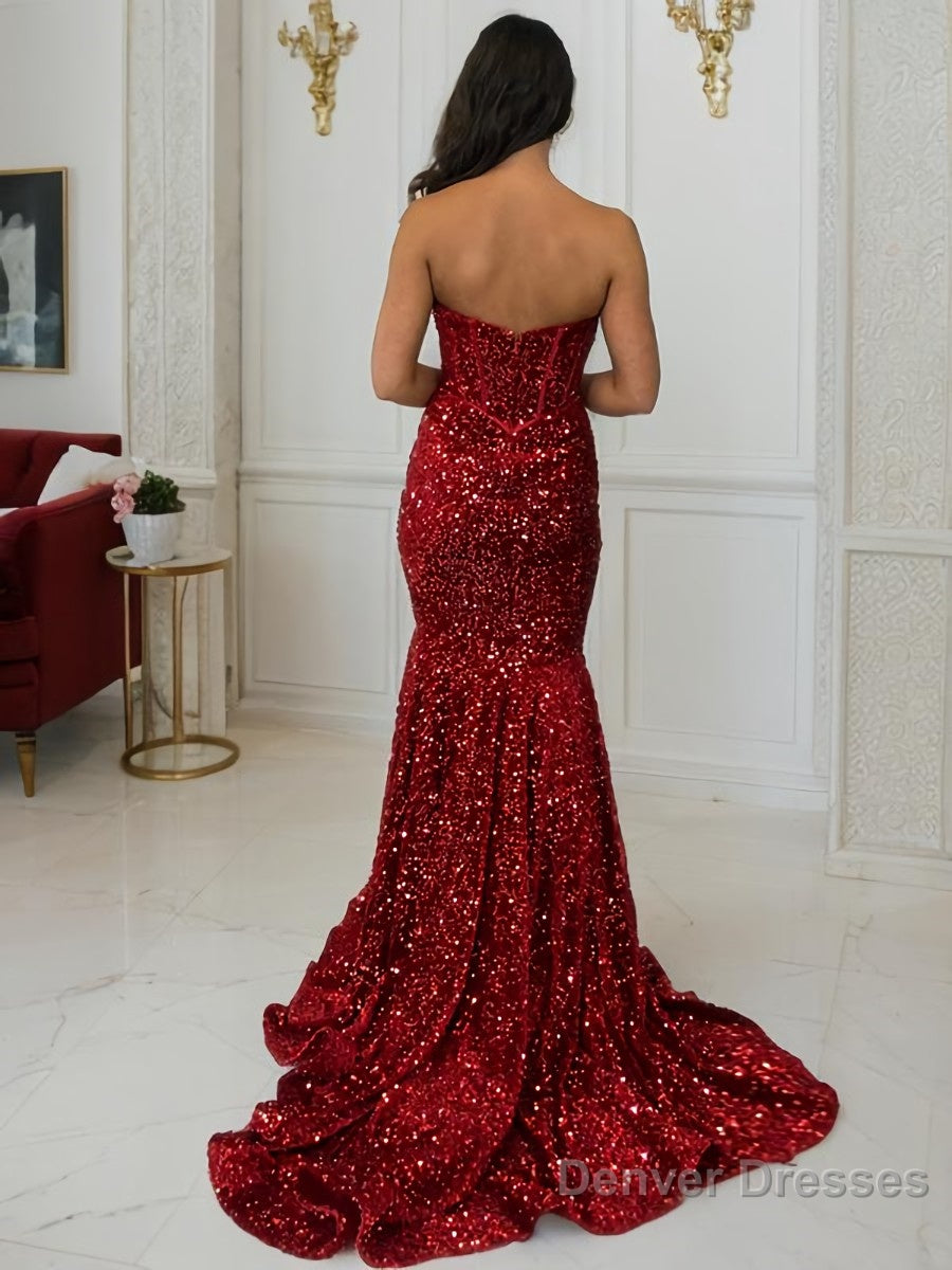 Sheath/Column Sweetheart Court Train Velvet Sequins Prom Dresses With Ruffles