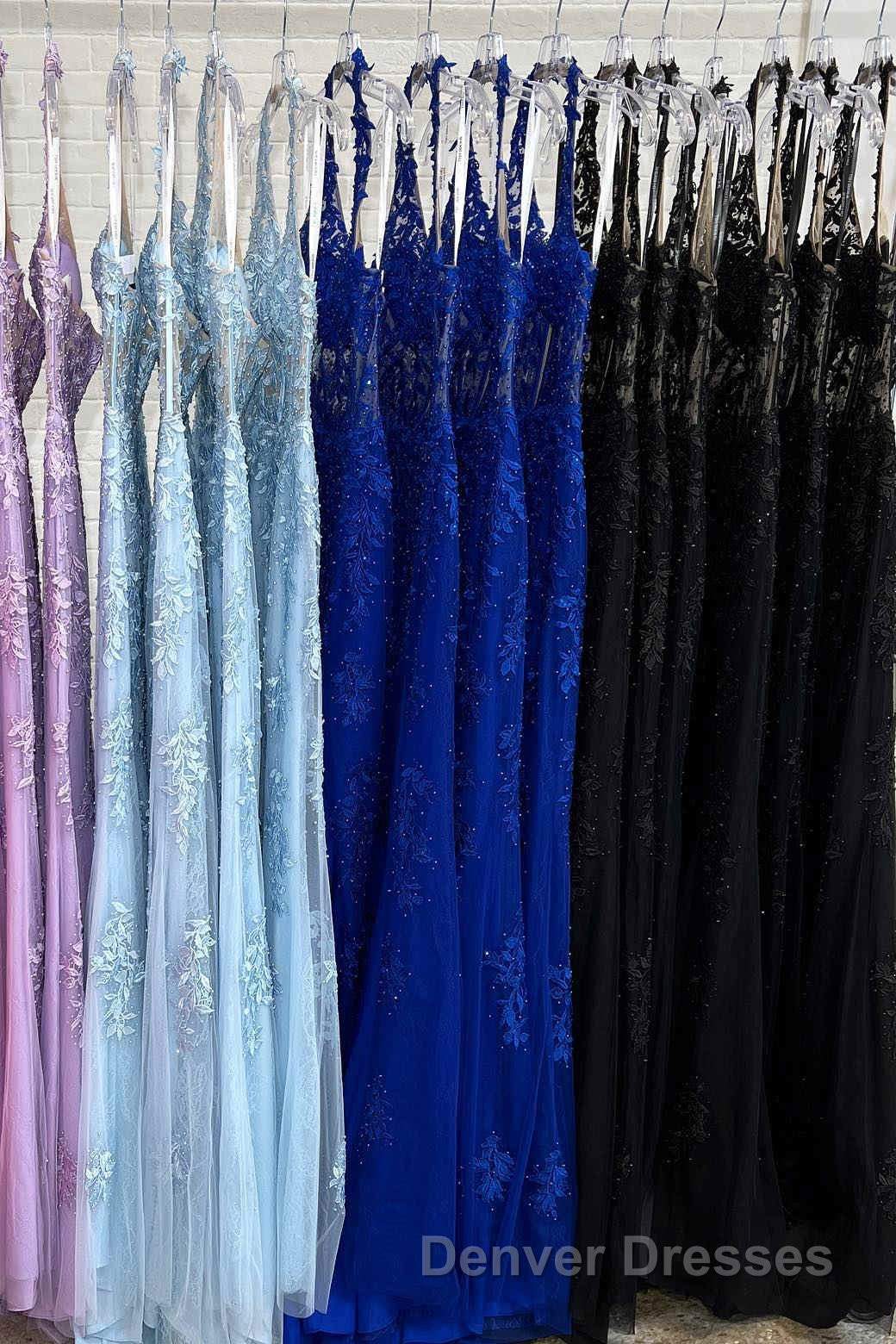 Sheath Halter Lace Tulle Prom Dress with Appliques Secondary image