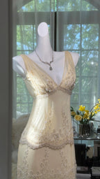 Shiny V-Neck Beaded Cake Skirt Mermaid Chiffon Prom Dress