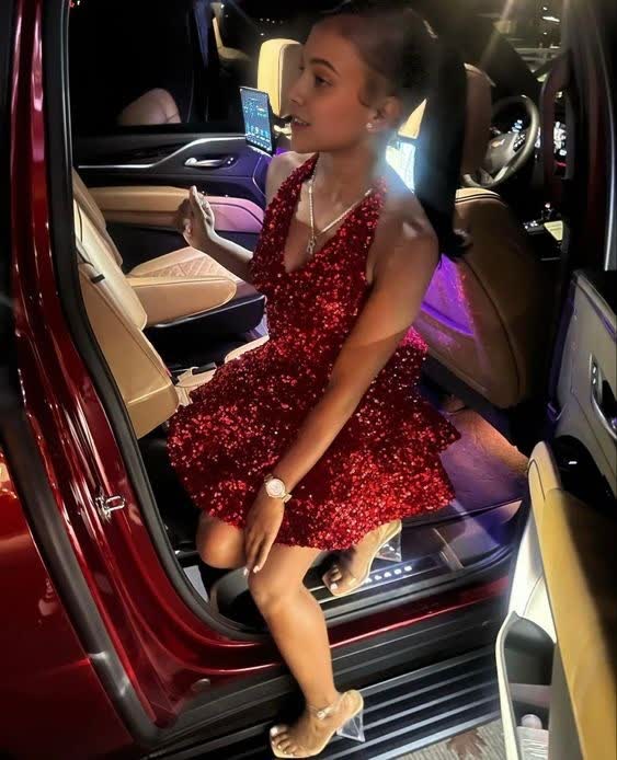 Simple 17Th Birthday Dress Sequin Birthday Outfits Secondary image