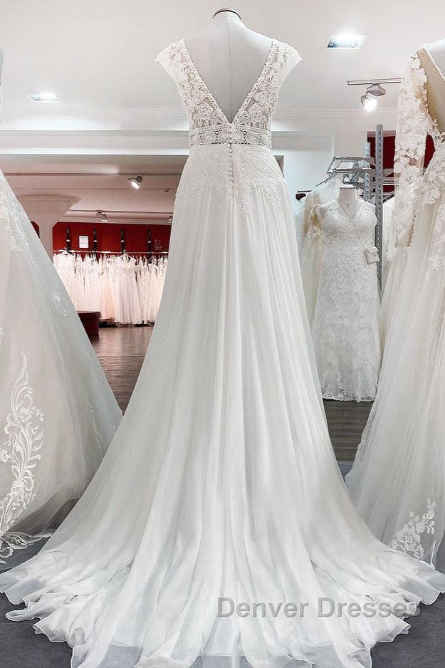 Simple Long A-line V-neck Tulle Appliques Lace Wedding Dress Secondary image