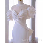 Simple Mermaid Scoop Neckline Satin White Long Wedding Dress