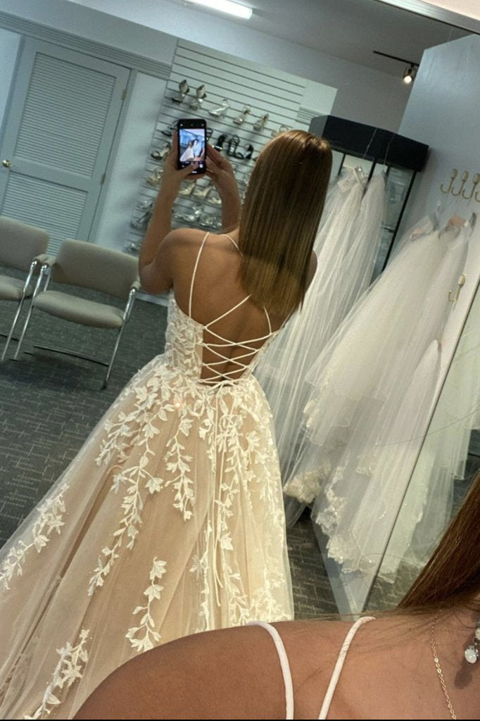 Simple Spaghetti Straps A-Line Lace Appliques Tulle Long Prom Dress Secondary image