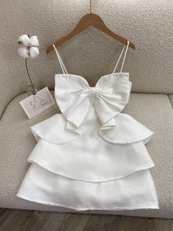Simple Straps White Birthday Dress Birthday Outfits Main image