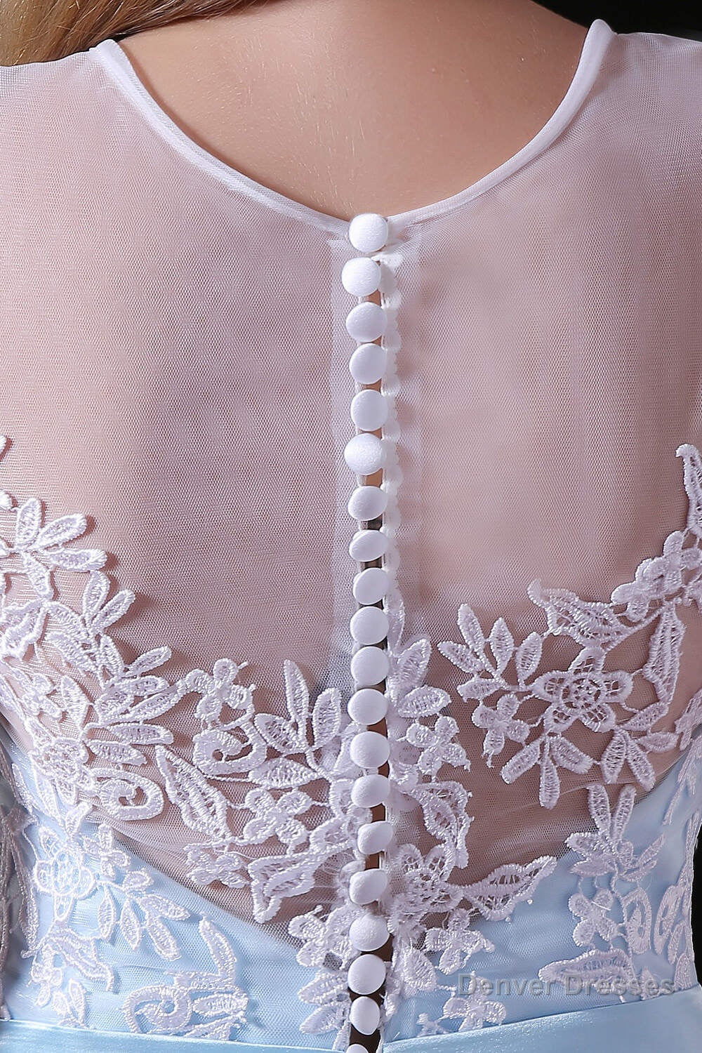 Sleeves Appliques Sheer Lace Button Floor Length Tulle Prom Dresses