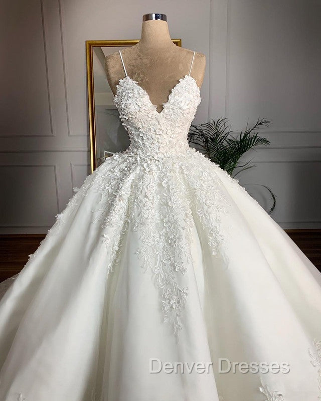 Spaghetti Straps Wedding Dress Ball Gown Appliques Secondary image