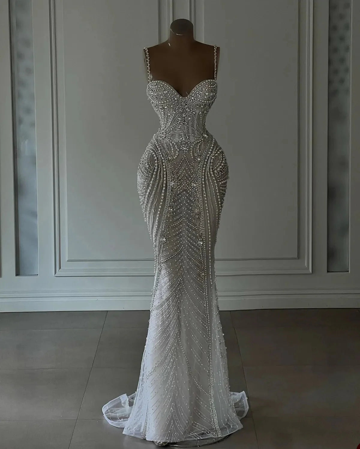 Sparkly Mermaid Spaghetti Straps White Sequin Beaded Wedding Dress Long Bridal Gown Wedding Dress