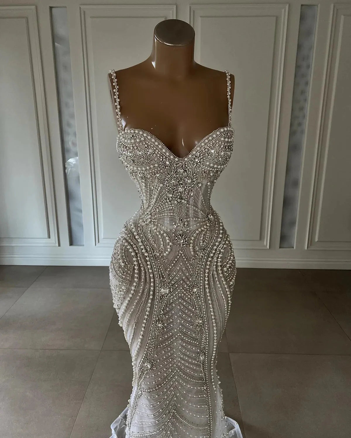 Sparkly Mermaid Spaghetti Straps White Sequin Beaded Wedding Dress Long Bridal Gown Wedding Dress