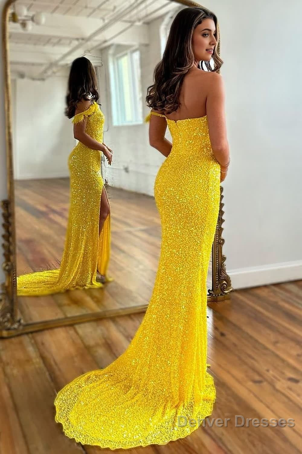 Sparkly Yellow Detachable Straps Mermaid Sequins Prom Dress with Slit Secondary image