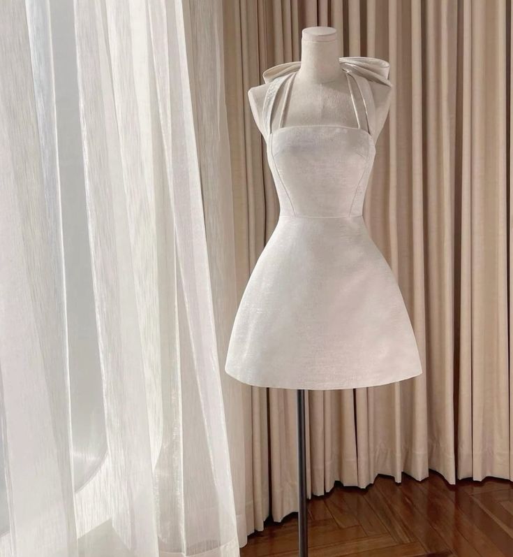Square Neck Halter Sleeveless Satin A-Line Mini Homecoming Dress With Bow Main image