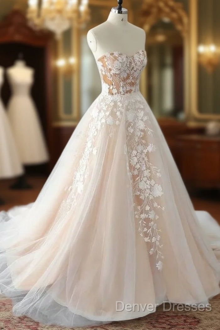 Strapless Tulle/Lace Wedding Dress Main image