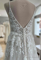 Straps A-line Tulle/Lace Beach Wedding Dress