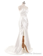 Stunning Ivory Wedding Dresses Strapless Mermaid Evening Dresses V Neck Sleeveless Split Beach Bridal Gown With Court Train