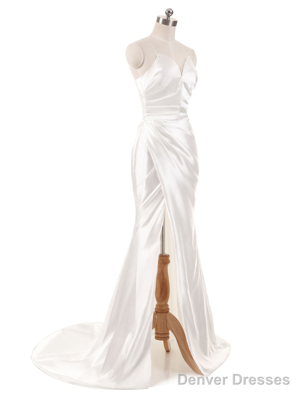 Stunning Ivory Wedding Dresses Strapless Mermaid Evening Dresses V Neck Sleeveless Split Beach Bridal Gown With Court Train