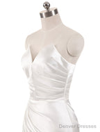 Stunning Ivory Wedding Dresses Strapless Mermaid Evening Dresses V Neck Sleeveless Split Beach Bridal Gown With Court Train