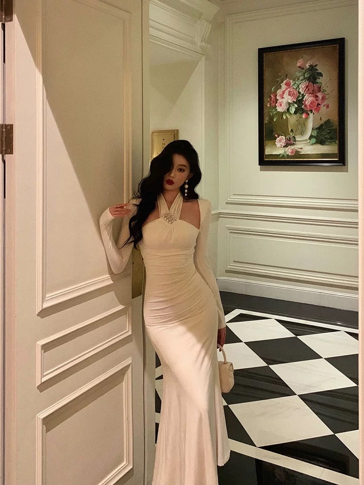 Stunning Sheath Halter Long Sleeves White Date Night Dress Ruffles Prom Dress Birthday Outfit