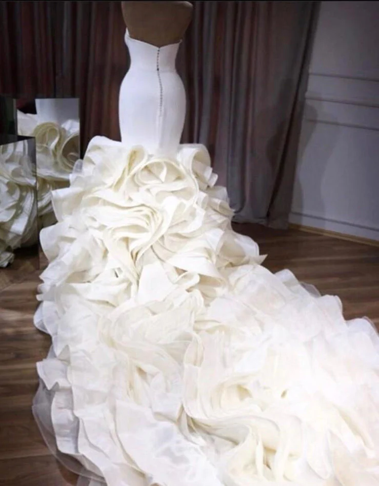 Stunning White Strapless Ruffles Long Train Mermaid Wedding Dresses