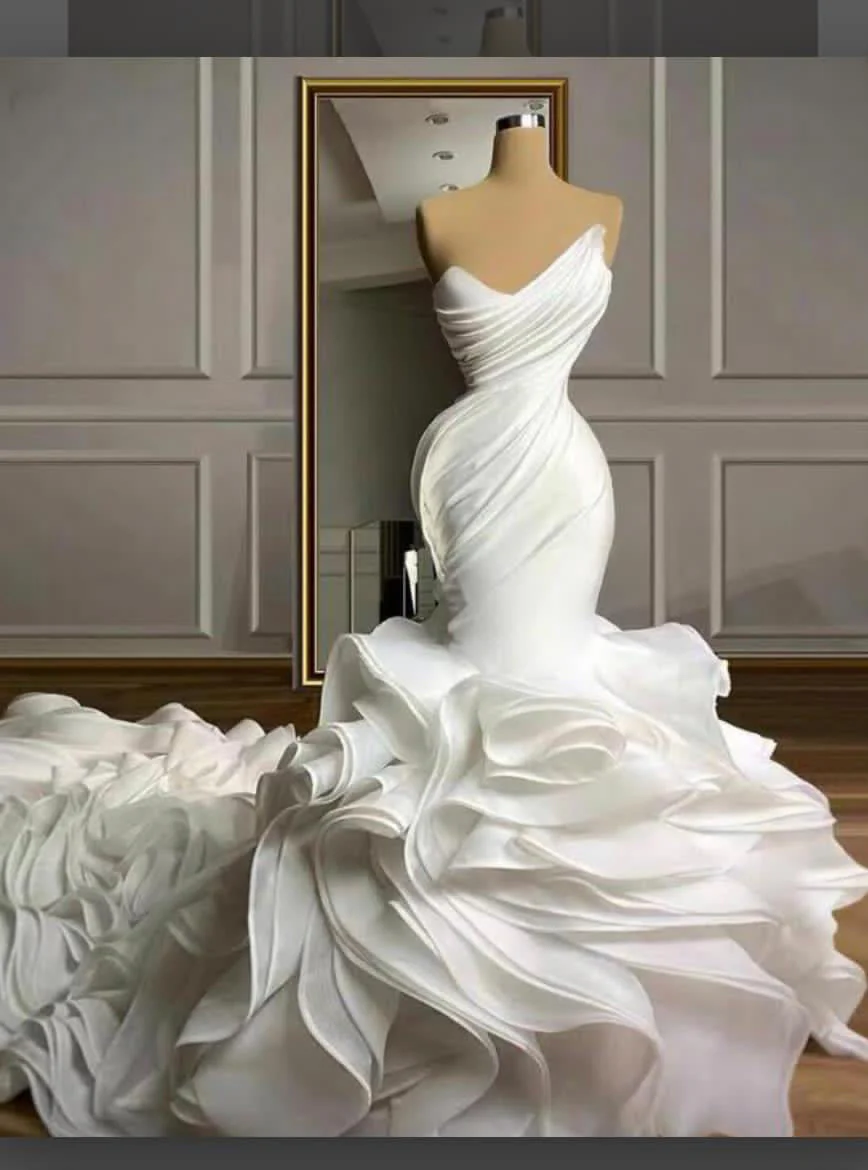 Stunning White Strapless Ruffles Long Train Mermaid Wedding Dresses