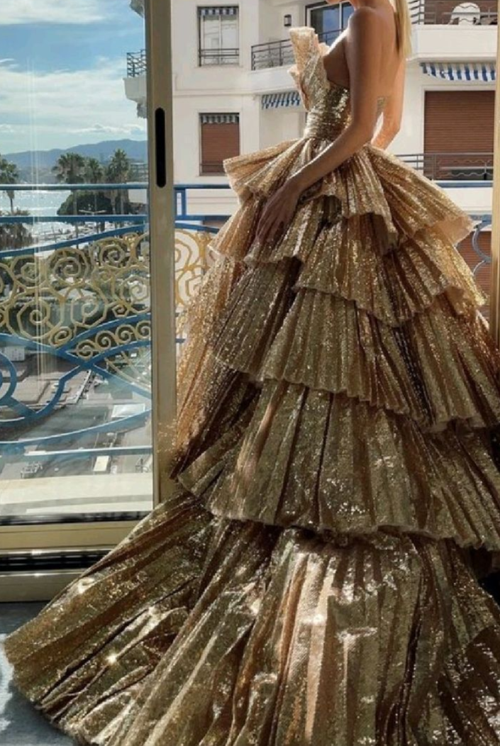 Stylish Golden Tiered Ball Gown Long Evening Party Dress