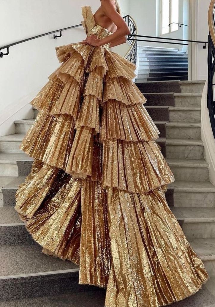 Stylish Golden Tiered Ball Gown Long Evening Party Dress