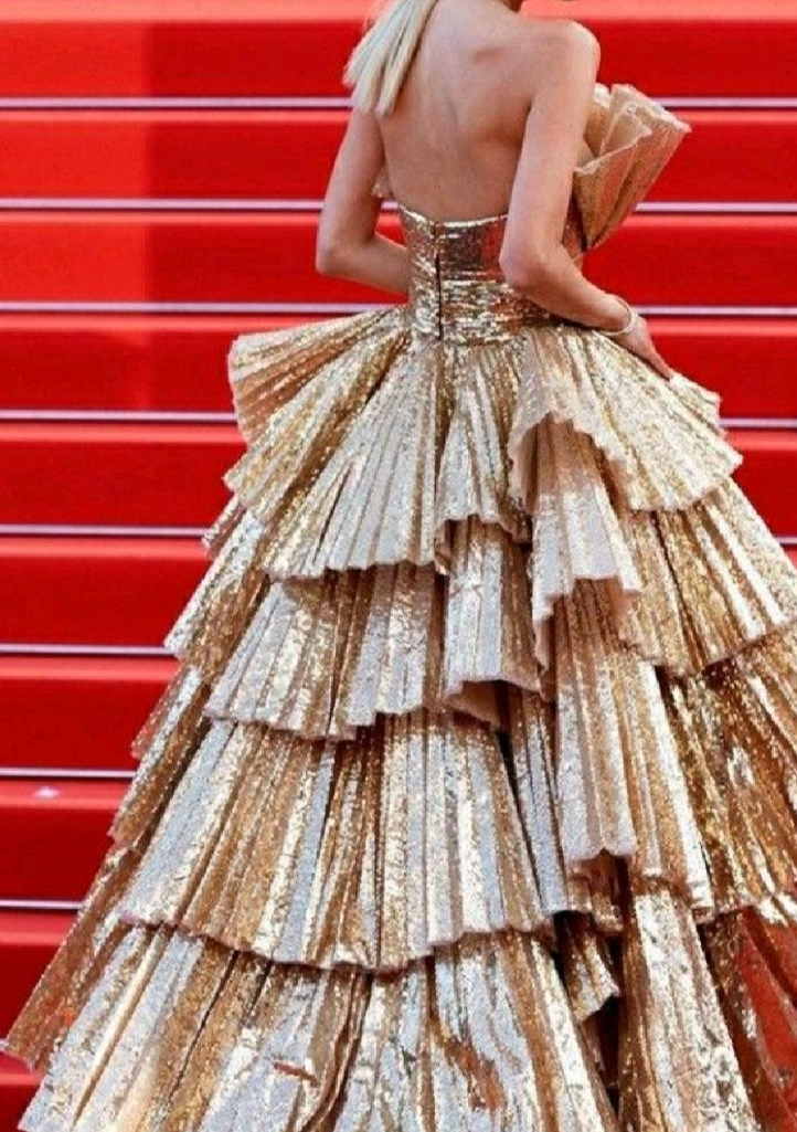 Stylish Golden Tiered Ball Gown Long Evening Party Dress