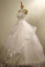 Stylish Halter Floor-Length Organza Wedding Dress With Appliques Beading