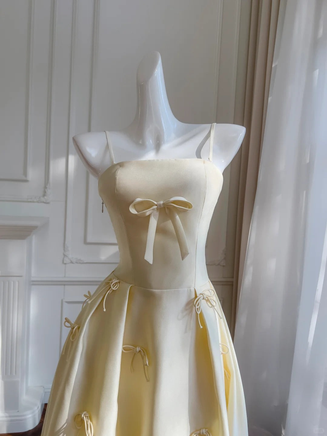 Sweet Light Yellow A-Line Spaghetti Strap Bow Satin Long Prom Dress Evening Dress Bridesmaid Dress