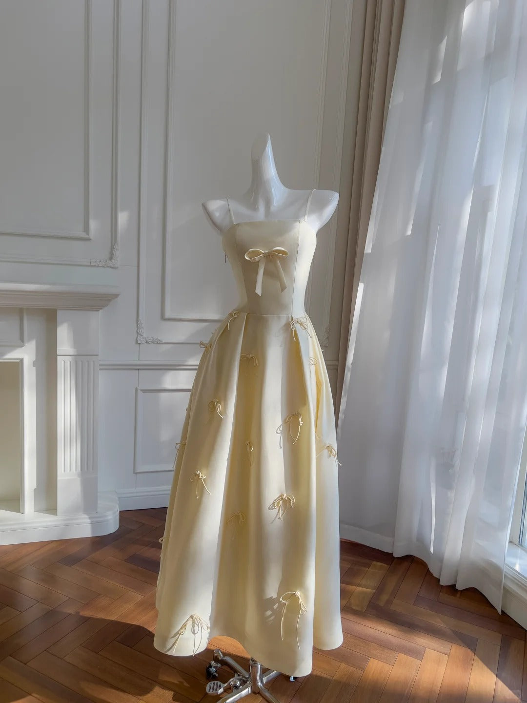 Sweet Light Yellow A-Line Spaghetti Strap Bow Satin Long Prom Dress Evening Dress Bridesmaid Dress