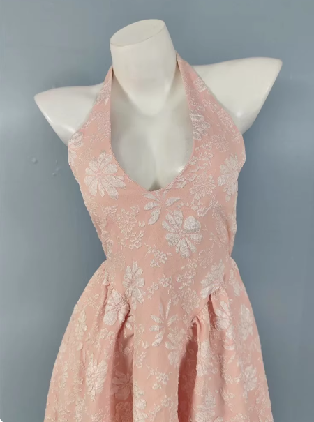 Sweet Pink A-Line Halter V-Neck Jacquard Prom Dress Secondary image