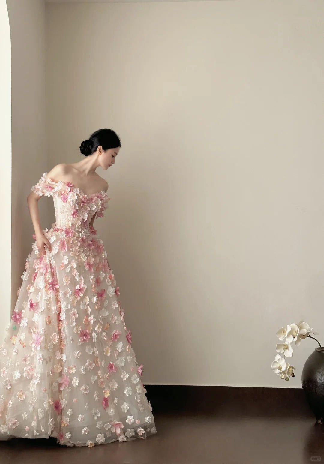 Sweet Pink And White Gradient Strapless 3D Floral Tulle Ball Gown Wedding Dress